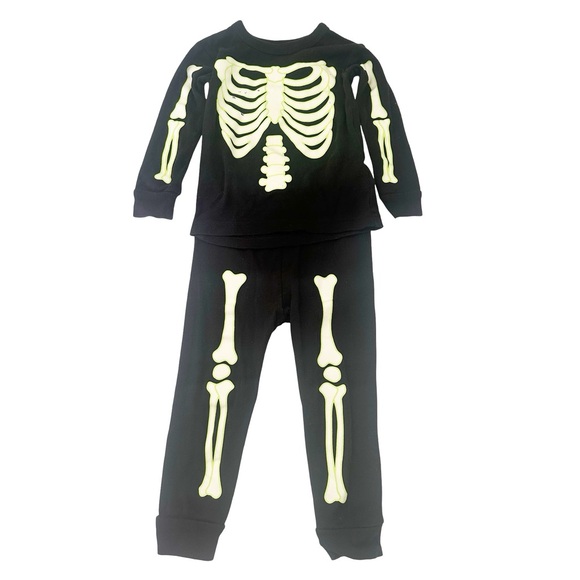 GAP Other - babyGap 100% Organic Cotton Glow-In-The-Dark Skeleton PJ Set Black 18-24M